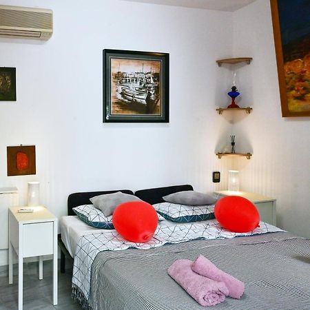 Bohemian Rhapsody Apartment Rovinj Ngoại thất bức ảnh